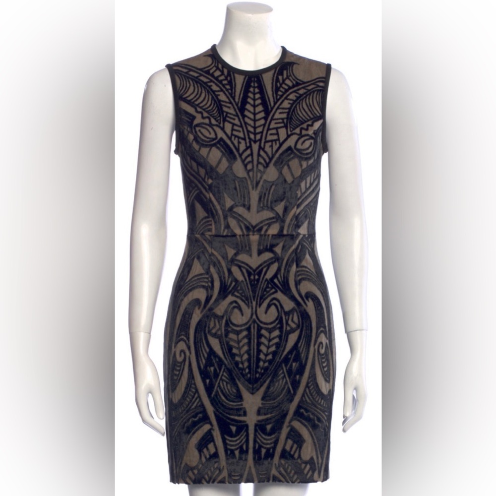 YIGAL AZROUEL Black and Nude Art Deco Velvet Sleeveless Designer Dress Sz 6
